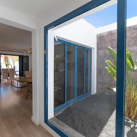 Bonita بلايا بلانكا